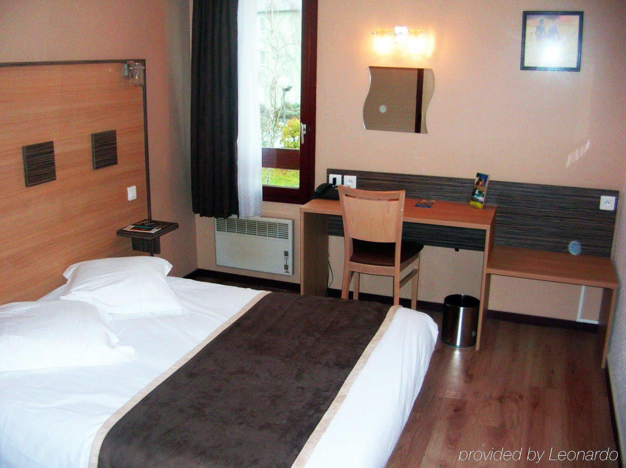 Atoll Hotel Logis Angers, Beaucouzé Zewnętrze zdjęcie
