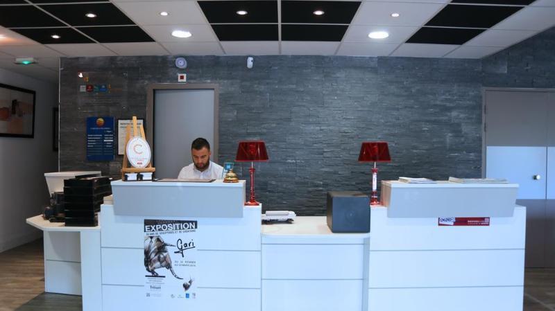 Atoll Hotel Logis Angers, Beaucouzé Zewnętrze zdjęcie